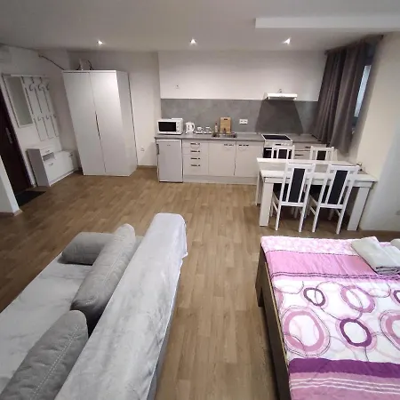 Milada Apartment *
